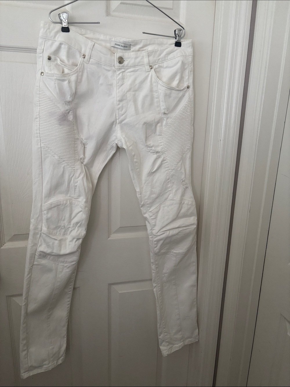 Pierre Balmain White High-Rise Jeans with Branded Button